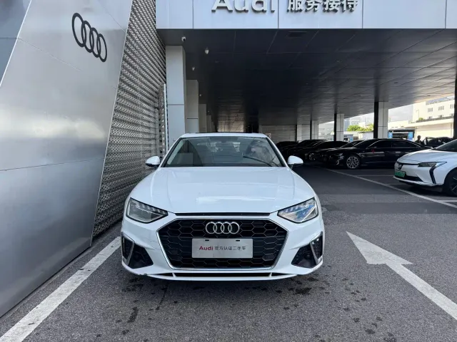 Audi A4L — Фото автомобиля 2