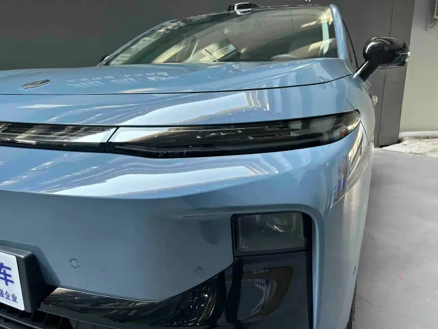 Leapmotor B10 — Фото автомобиля 2