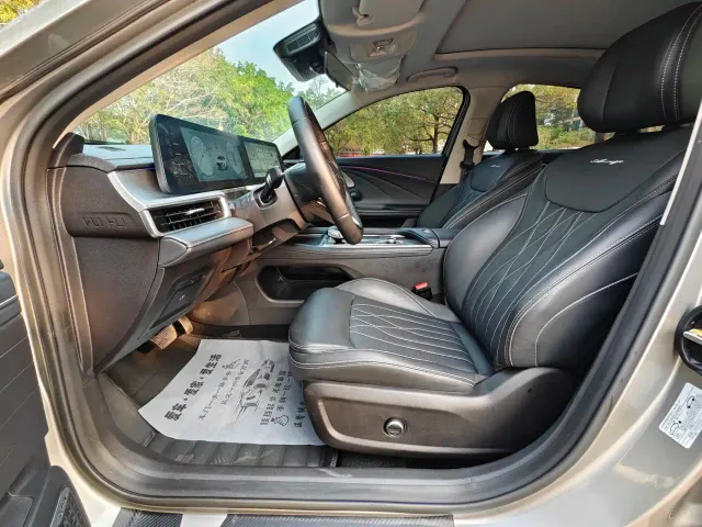 Chery Arrizo 8 — Фото автомобиля 5