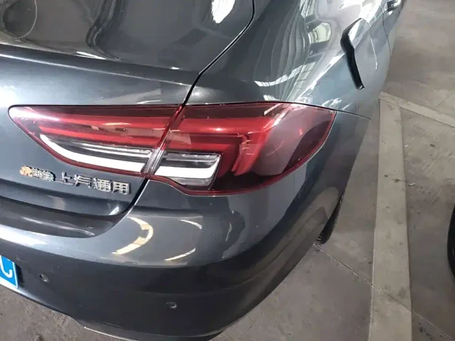 Buick Regal — Фото автомобиля 7