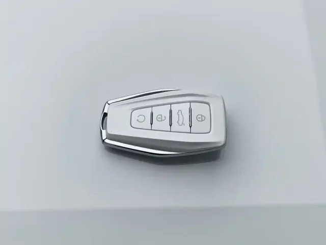 Geely ICON — Фото автомобиля 19