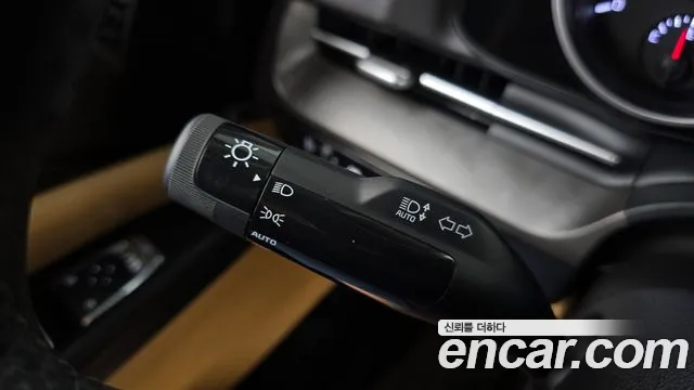 Kia Canival Carnival 4 поколение Бензин 9 мест Prestige — Фото автомобиля 16