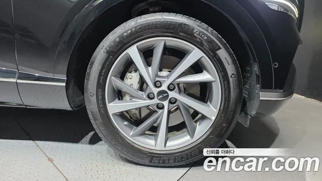 Genesis GV80 — Фото автомобиля 21