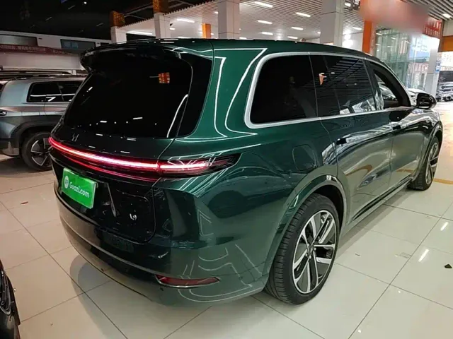 Li Auto L9 — Фото автомобиля 6