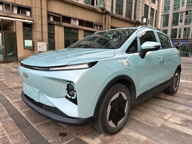 Фотография автомобиля — Geely Geometry E Firefly