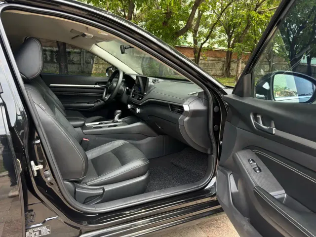 Nissan Teana — Фото автомобиля 11