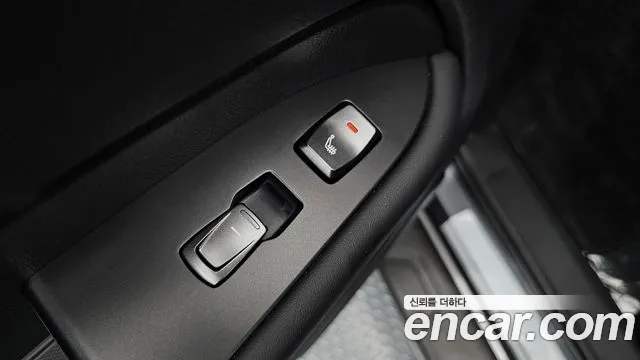 KG_Mobility_Ssangyong Rexton Новый Rexton Sport Khan Дизель 2.2 4WD — Фото автомобиля 19
