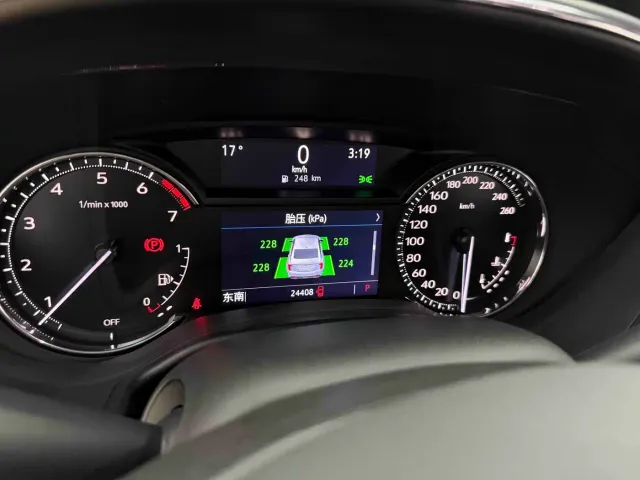 Cadillac CT5 — Фото автомобиля 15