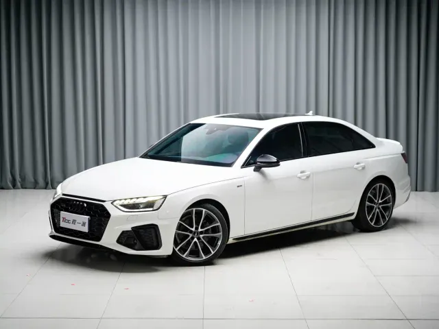 Фотография автомобиля — Audi A4L