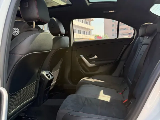 Mercedes-Benz A-Class — Фото автомобиля 23
