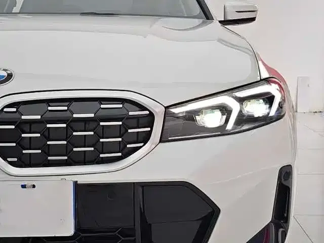 BMW 3 Series — Фото автомобиля 8