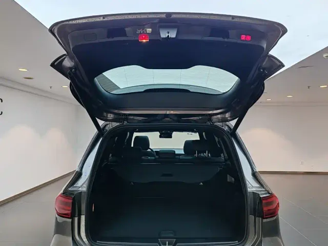 Mercedes-Benz GLB AMG — Фото автомобиля 15
