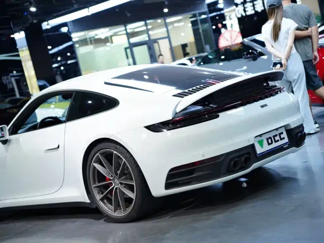 Porsche 911 — Фото автомобиля 7
