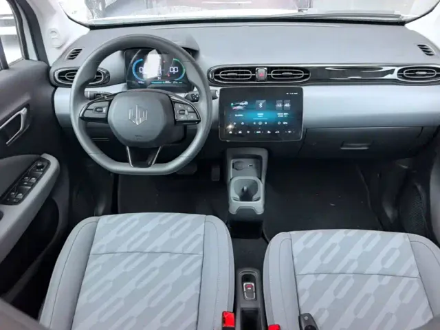 Leapmotor T03 — Фото автомобиля 9