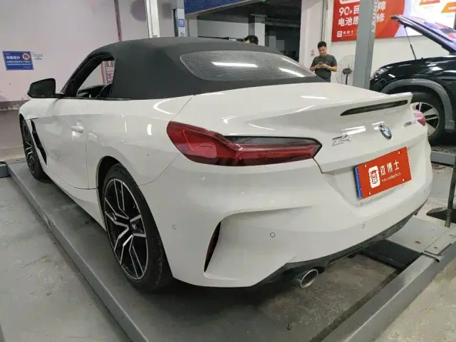 BMW Z4 — Фото автомобиля 8