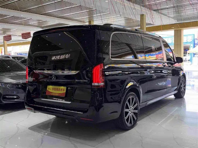 Mercedes-Benz V-Class — Фото автомобиля 6