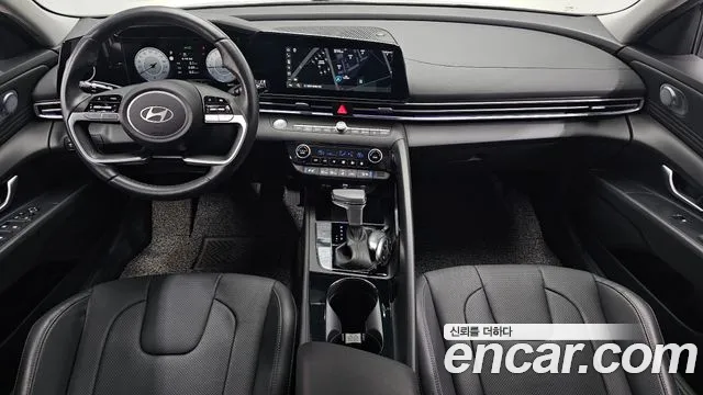 Hyundai Avante CN7 — Фото автомобиля 10