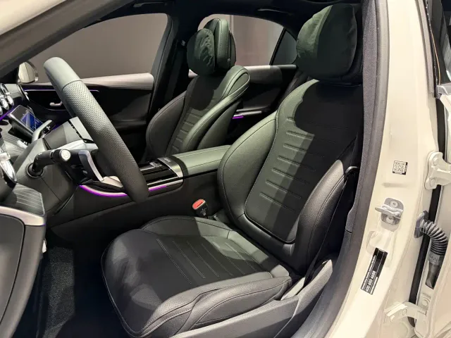 Mercedes-Benz C-Class — Фото автомобиля 8