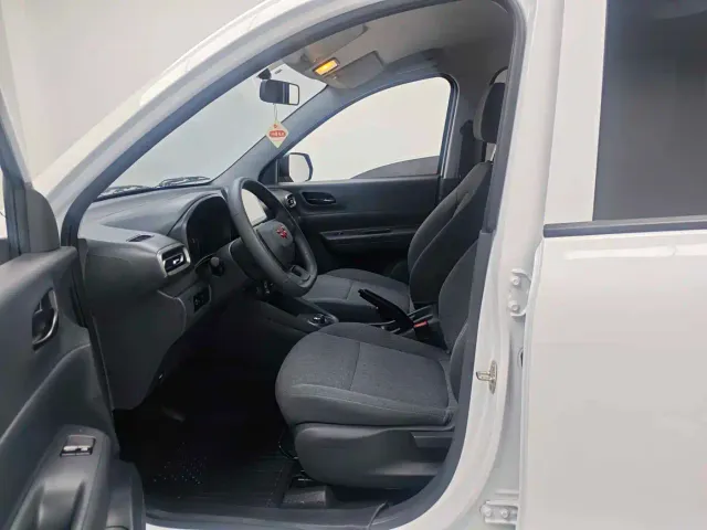 Wuling Hongguang — Фото автомобиля 8