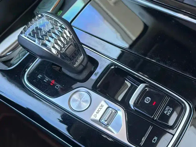 GAC Trumpchi M8 — Фото автомобиля 11