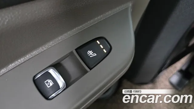 Kia Carnival 4th Gen — Фото автомобиля 30