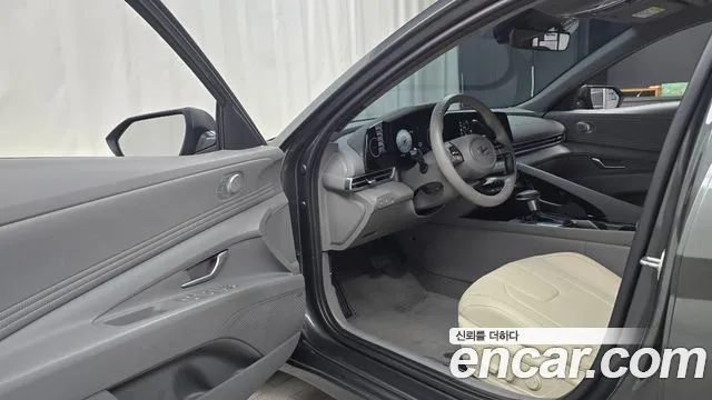 Hyundai AVANTE Avante (CN7) — Фото автомобиля 10
