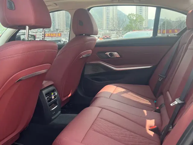 BMW 3 Series — Фото автомобиля 5