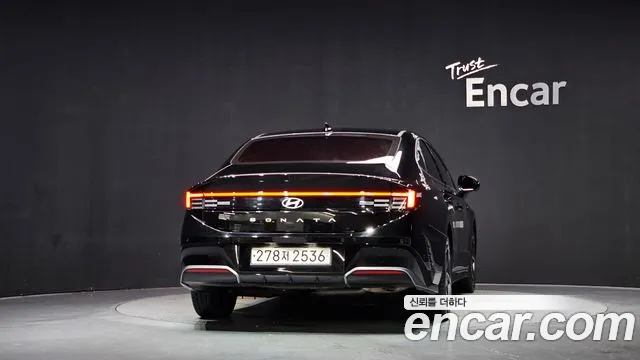 Hyundai Sonata — Фото автомобиля 4