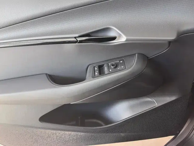 Volkswagen ID. Unyx 06 — Фото автомобиля 7