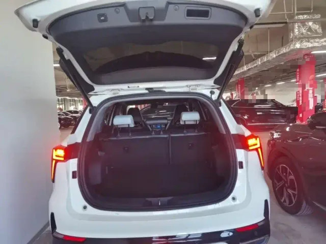 Changan CS75 Plus — Фото автомобиля 18