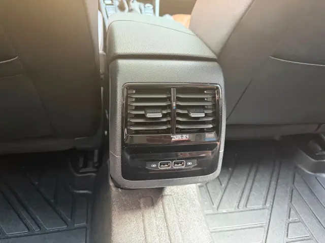 Volkswagen Sagitar — Фото автомобиля 11