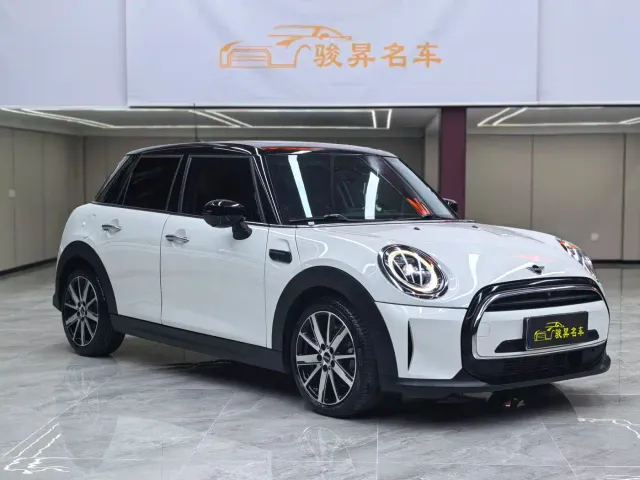 MINI Hatch — Фото автомобиля 3