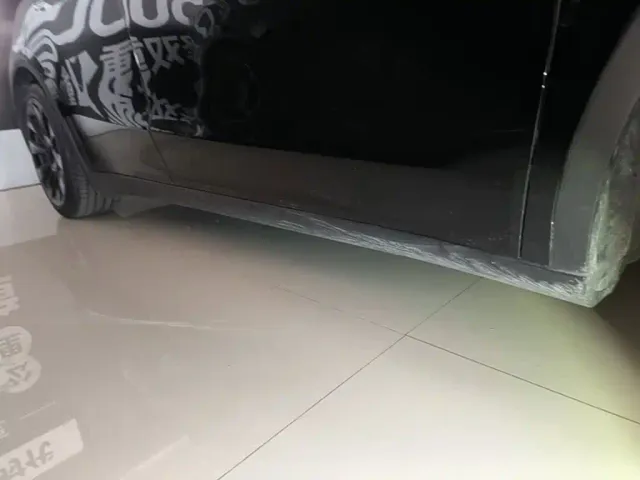 Tesla Model Y — Фото автомобиля 20