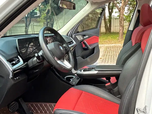 BMW X1 — Фото автомобиля 14