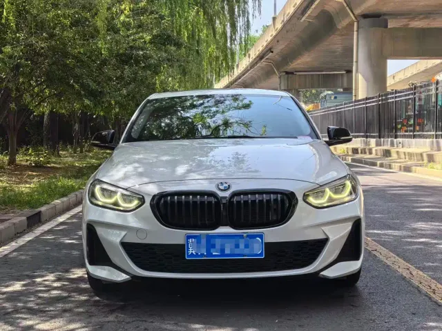 BMW 1 Series — Фото автомобиля 2