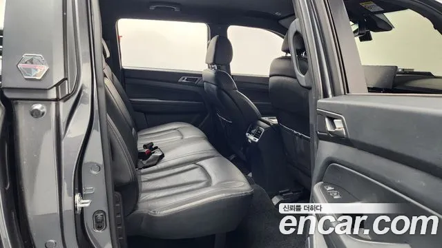 KG_Mobility_Ssangyong Rexton Новый Rexton Sport Khan Дизель 2.2 4WD — Фото автомобиля 12