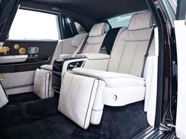 Rolls-Royce Phantom — Фото автомобиля 9