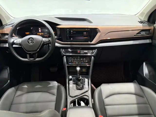 Volkswagen Tharu — Фото автомобиля 9