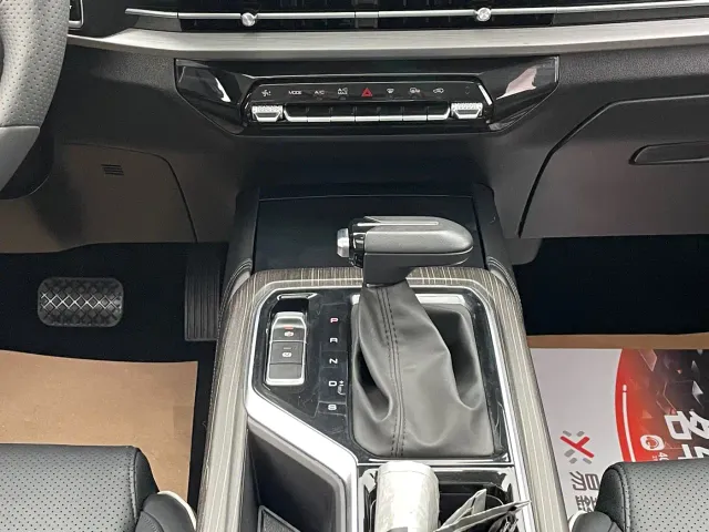 Wuling Jiachen — Фото автомобиля 19