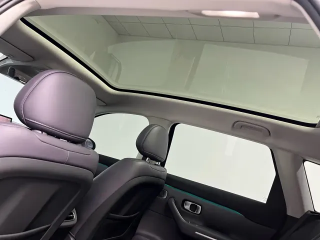 Leapmotor C10 — Фото автомобиля 5