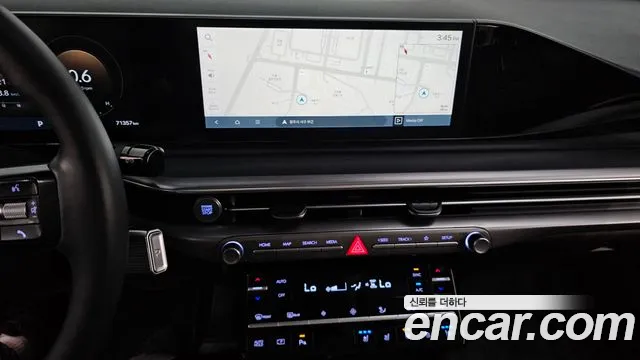 Hyundai Grandeur Grandeur (GN7) 2.5 Бензин 2WD — Фото автомобиля 13