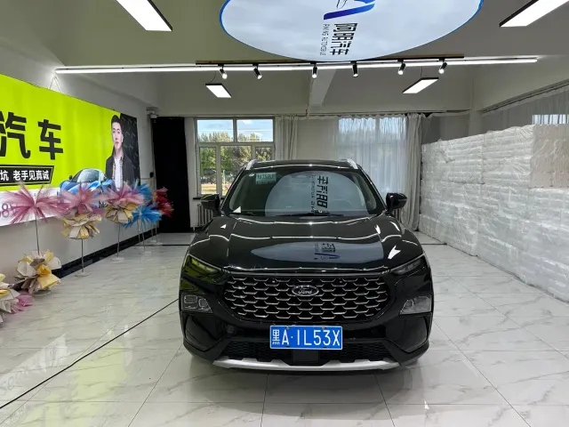 Ford Lingrui — Фото автомобиля 2