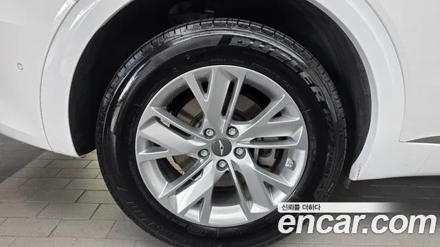 Genesis GV70 — Фото автомобиля 5