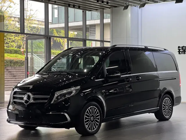 Mercedes-Benz V-Class — Фото автомобиля 2