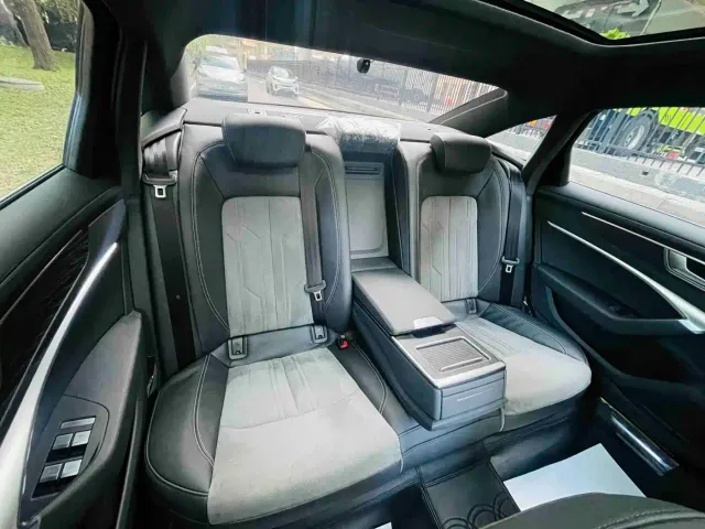 Audi A6L — Фото автомобиля 15