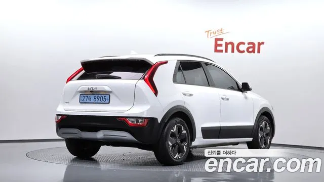 Kia Niro New — Фото автомобиля 2