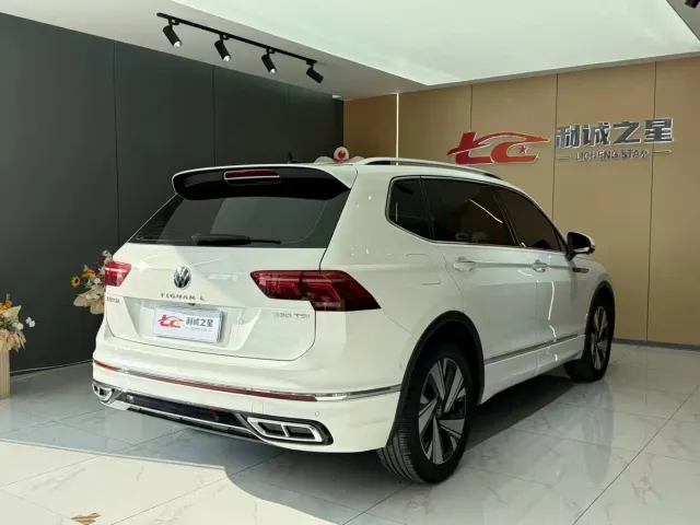 Volkswagen Tiguan L — Фото автомобиля 13