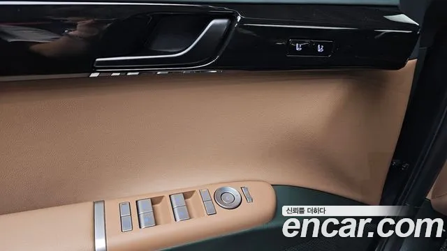 Hyundai Grandeur GN7 — Фото автомобиля 12