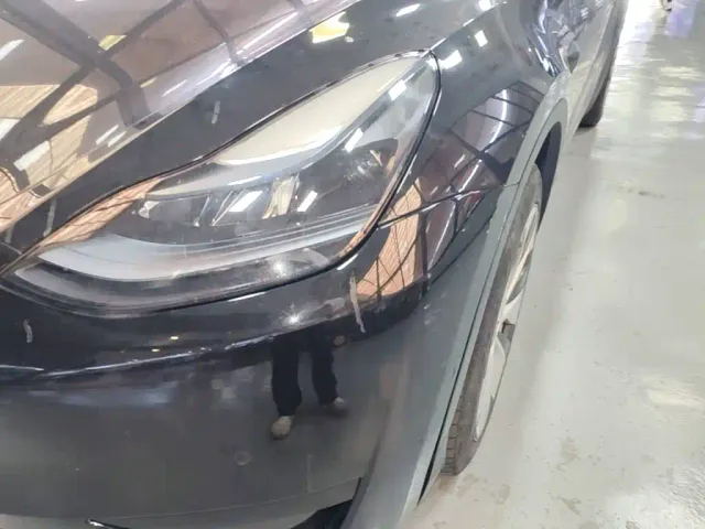 Tesla Model Y — Фото автомобиля 23