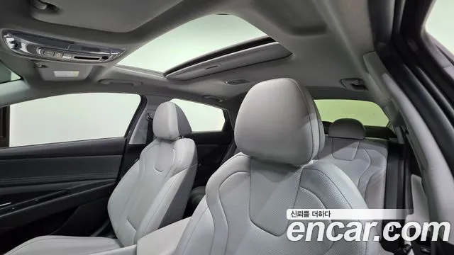 Hyundai Avante CN7 — Фото автомобиля 11